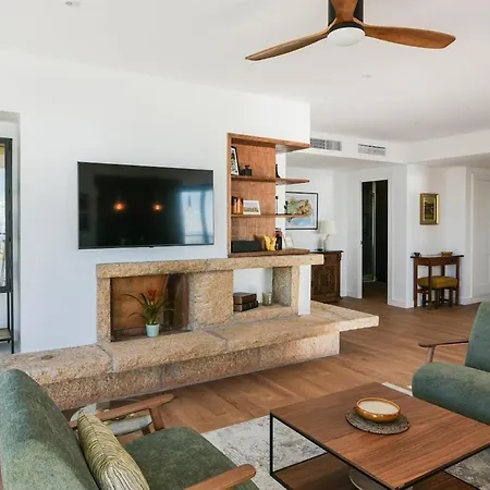 Stunning Seaviews Close To Apartment