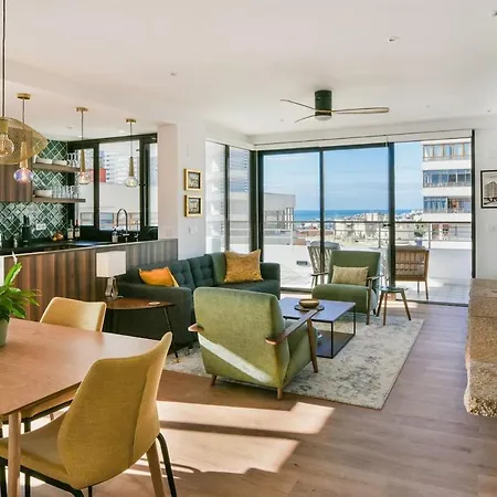 Stunning Seaviews Close To Apartment
